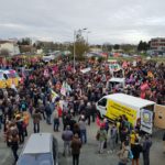 Distribution de tracts sur le Campus de Poitiers - Rabelais