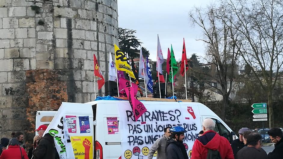 Grande Manifestation intersyndicale Porte de Paris - Poitiers